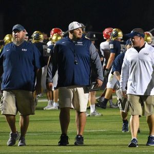 Meet your Posher, Dennis